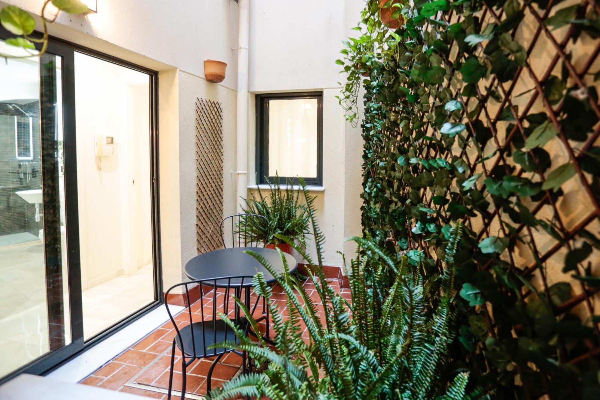 Monkeys Apartments Cervantes Seville Exterior photo